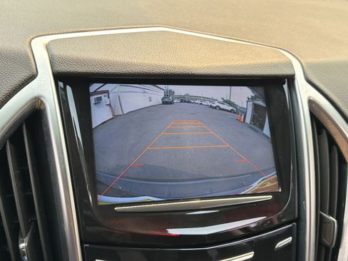 Used 2013 Cadillac SRX Luxury AWD/4WD image 22