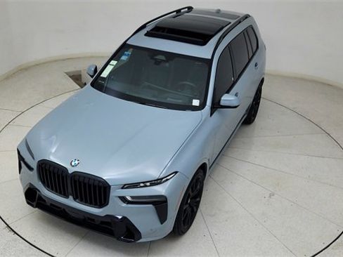 Used 2024 BMW X7 xDrive40i w/ M Sport Package image 81