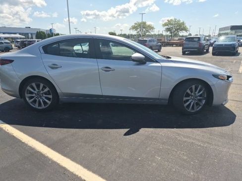 Used 2020 MAZDA MAZDA3 AWD Sedan w/ Preferred Package image 6