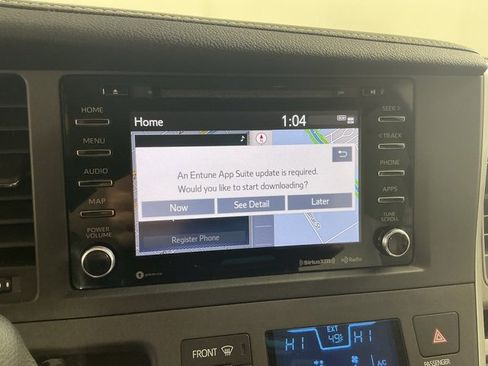 Used 2020 Toyota Sienna XLE Premium image 35