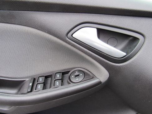 Used 2014 Ford Focus SE image 13