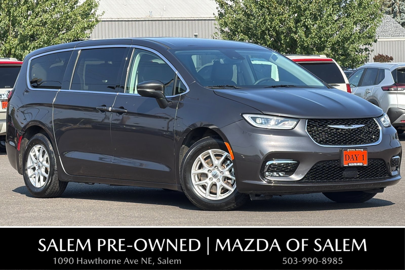 Used 2023 Chrysler Pacifica Touring-L FWD 360° Tour