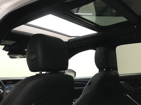 Used 2023 Jaguar F-PACE S AWD/4WD image 11