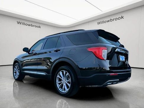 Certified 2023 Ford Explorer XLT w/ Equipment Group 202A AWD/4WD image 3