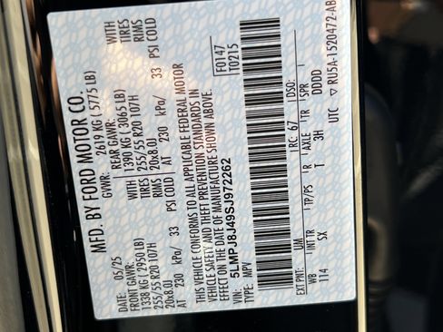 New 2025 Lincoln Nautilus Premier w/ Equipment Group 102A image 34