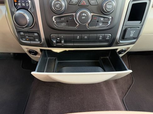 Used 2018 RAM 1500 Big Horn image 29