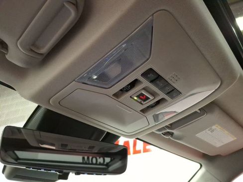 Used 2022 Toyota RAV4 Limited image 28