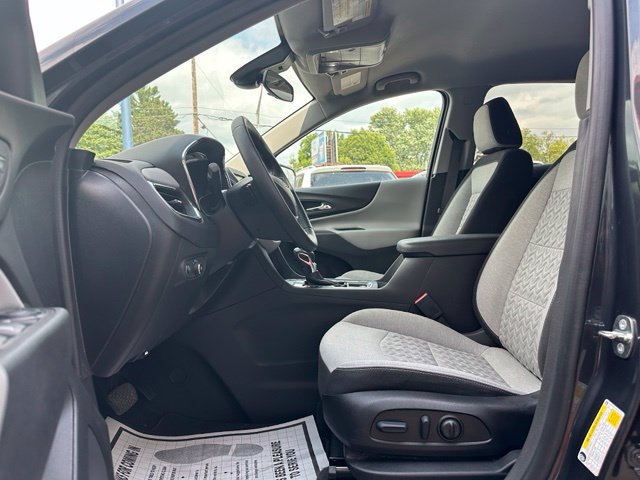 Used 2023 Chevrolet Equinox LT w/ Driver Convenience Package AWD/4WD image 10