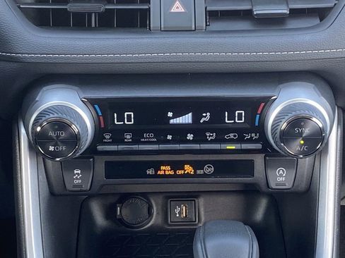 Certified 2024 Toyota RAV4 XLE AWD/4WD image 31