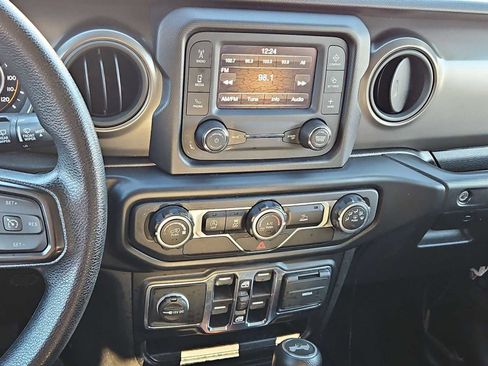 Used 2021 Jeep Wrangler Unlimited Sport image 26