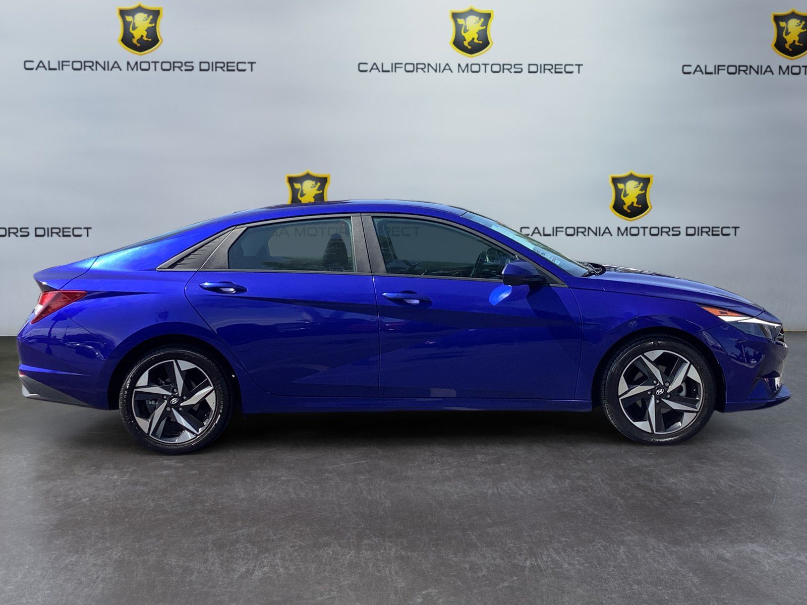 Used 2023 Hyundai Elantra SEL w/ Convenience Package FWD image 6