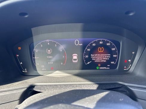 Used 2023 Honda Accord EX image 11