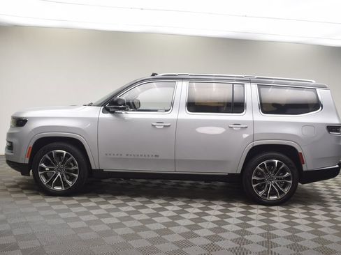 New 2024 Jeep Grand Wagoneer Series III AWD/4WD image 15