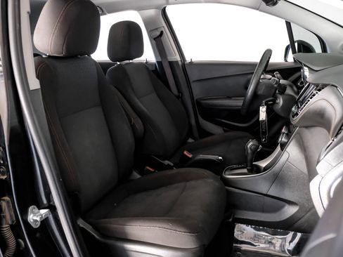 Used 2020 Chevrolet Trax LS w/ Tint and Cruise Package image 30