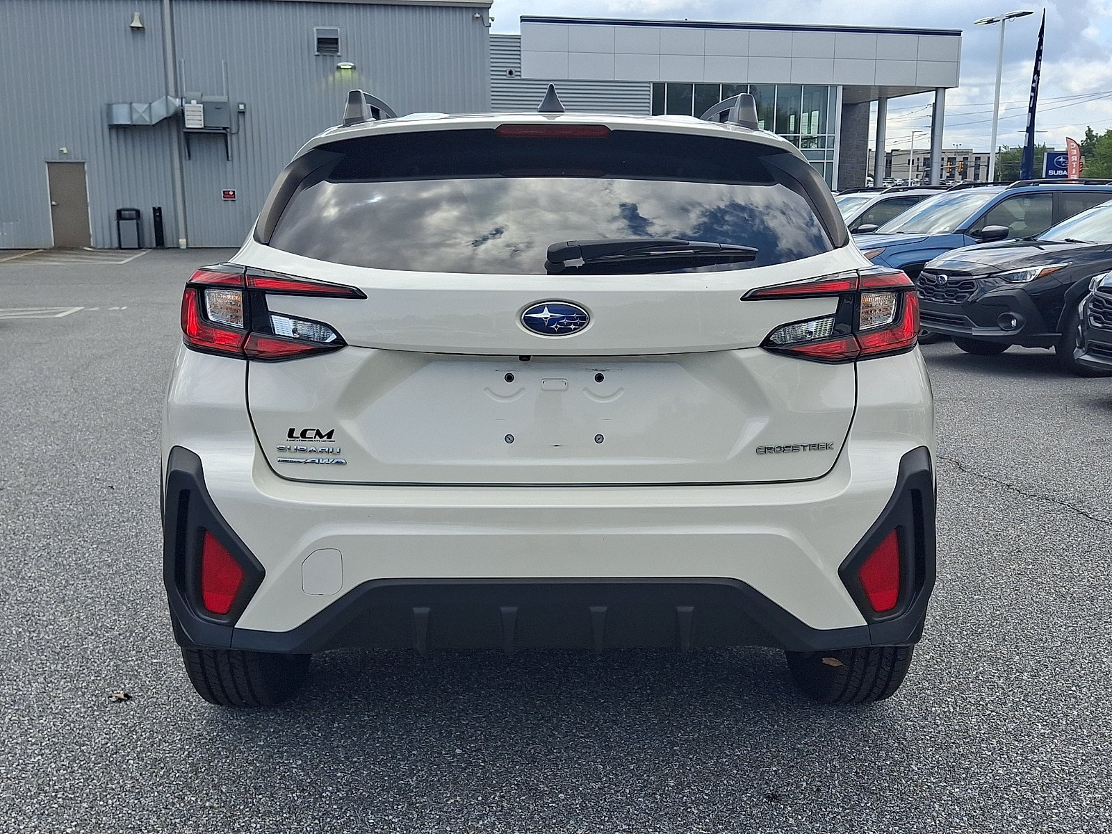 Certified 2024 Subaru Crosstrek 2.0i Premium w/ Crosstrek Mirror Package AWD/4WD image 5