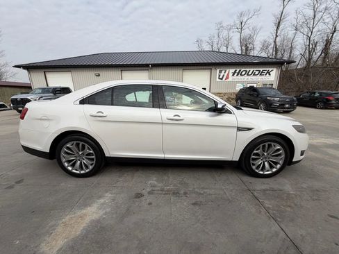 Used 2014 Ford Taurus Limited FWD image 4