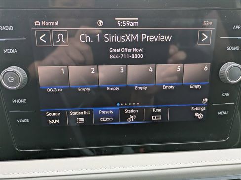 New 2026 Volkswagen Taos SE image 22