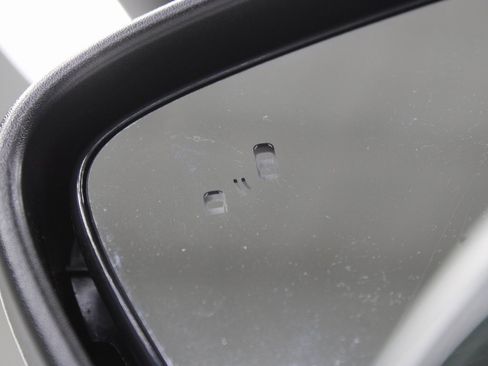 Used 2024 Ford Escape Platinum image 65