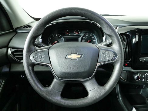 Used 2020 Chevrolet Traverse LS image 9