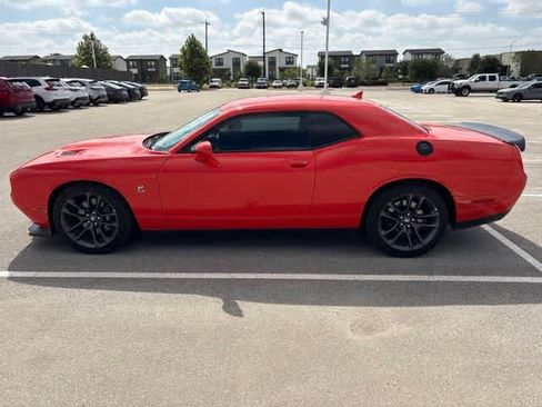 Used 2023 Dodge Challenger R/T Scat Pack RWD image 2