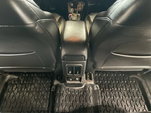 Used 2018 Jeep Compass Limited w/ Navigation Group image 25