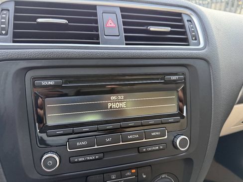 Used 2014 Volkswagen Jetta TDI FWD image 34
