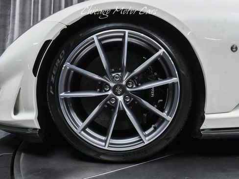 Used 2022 Ferrari 812 GTS RWD image 32