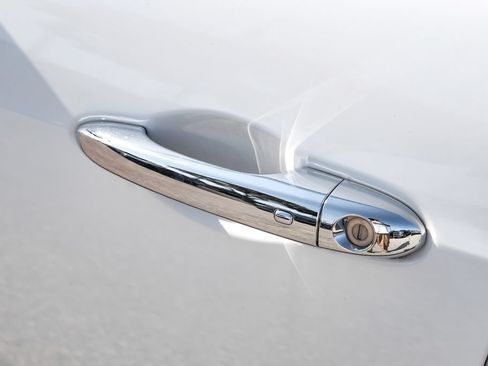 Used 2022 Maserati Quattroporte Modena RWD image 54