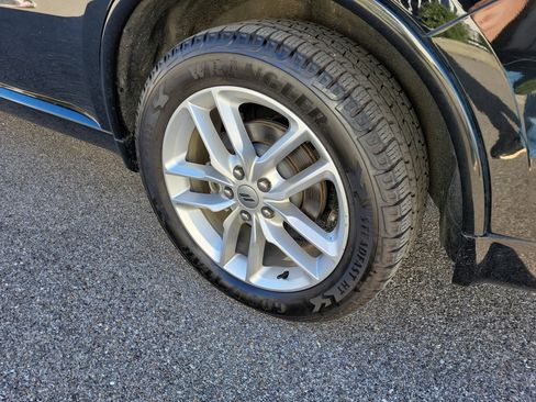 Used 2023 Dodge Durango GT image 8