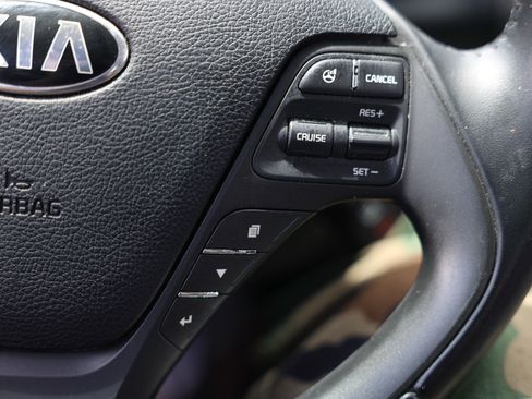 Used 2014 Kia Forte Koup EX FWD image 30