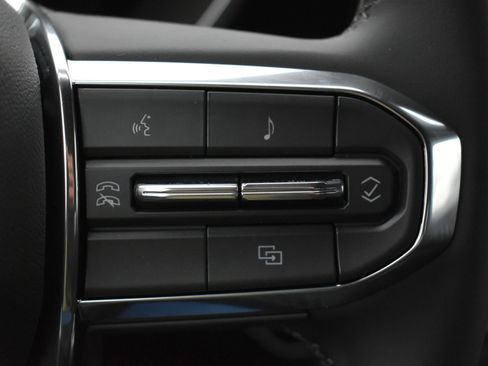 New 2026 GMC Canyon Elevation w/ Convenience Package image 19