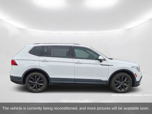 Used 2022 Volkswagen Tiguan SE FWD image 4