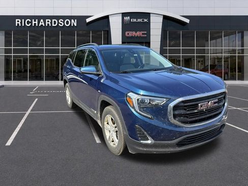 Used 2020 GMC Terrain SLE w/ Driver Convenience Package FWD image 10