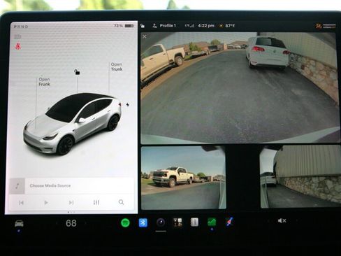 Used 2021 Tesla Model Y Long Range AWD/4WD image 26