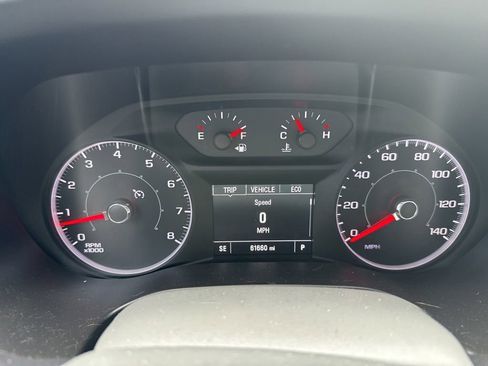 Used 2017 GMC Acadia SLE AWD/4WD image 17