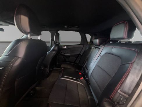 Certified 2025 Ford Escape ST-Line AWD/4WD image 11