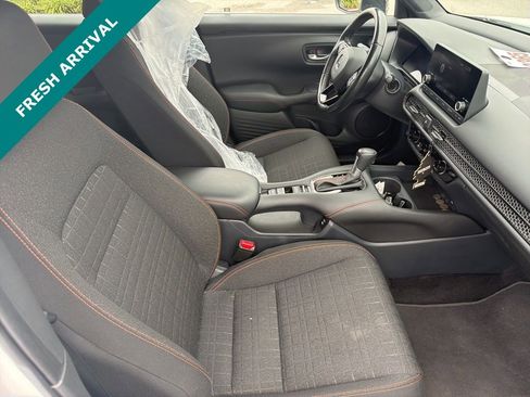 Used 2025 Honda HR-V Sport image 27