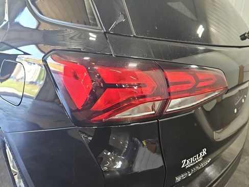 Used 2022 Chevrolet Equinox LT AWD/4WD image 35