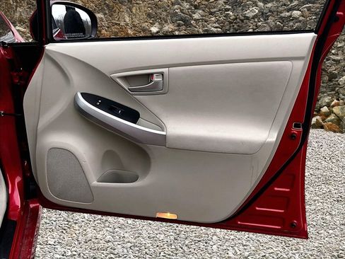 Used 2015 Toyota Prius Three image 20