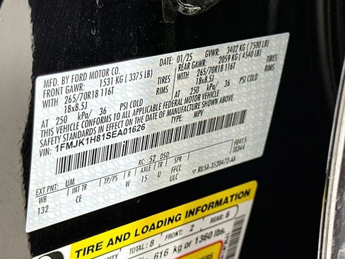 Used 2025 Ford Expedition Max Active RWD image 33