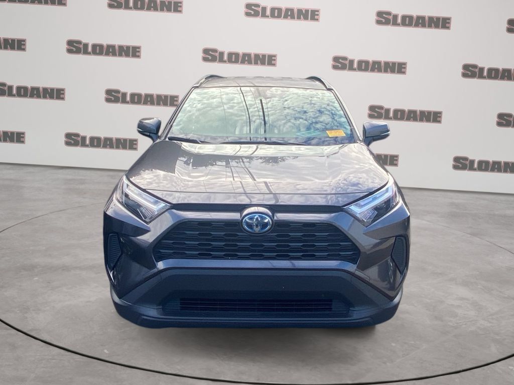 Used 2024 Toyota RAV4 XLE AWD/4WD image 3