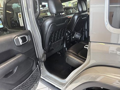 Used 2021 Jeep Wrangler Unlimited Rubicon w/ Trailer Tow Package AWD/4WD image 22