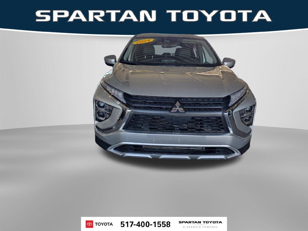 Used 2024 Mitsubishi Eclipse Cross SE AWD/4WD image 2