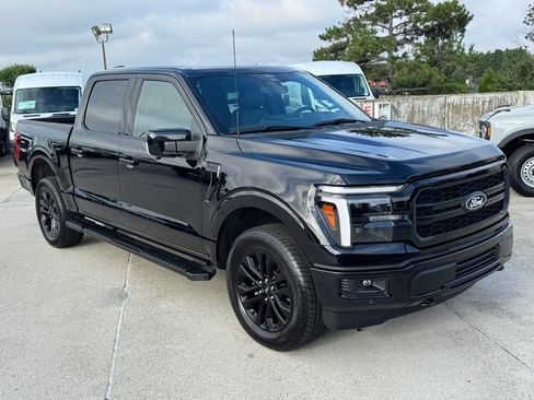 Used 2025 Ford F150 Lariat w/ Equipment Group 502A High AWD/4WD image 3