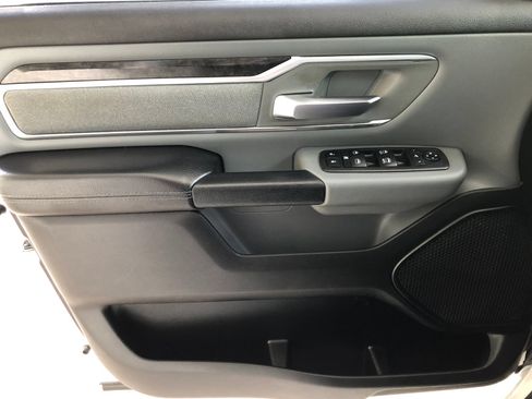 Used 2019 RAM 1500 Big Horn AWD/4WD image 36