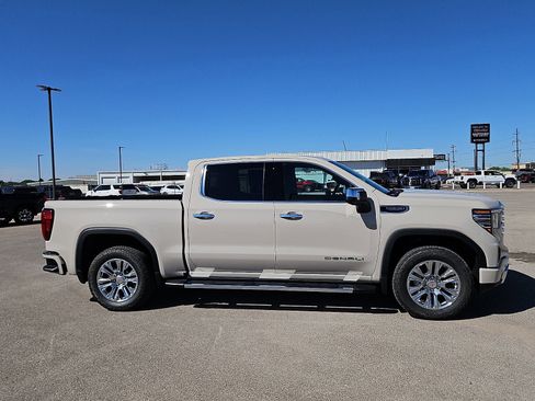 New 2026 GMC Sierra 1500 Denali image 6