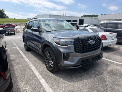 Used 2025 Ford Explorer ST-Line w/ ST-Line Street Pack