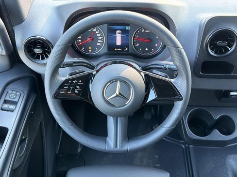 New 2026 Mercedes-Benz Sprinter 2500 image 15
