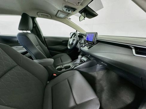 Used 2024 Toyota Corolla LE FWD image 27