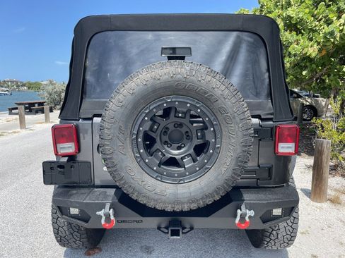Used 2016 Jeep Wrangler Unlimited Sport w/ Quick Order Package 24S AWD/4WD image 40